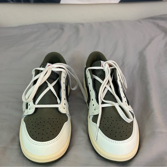 3 Travis Scott x Air Jordan 1 Retro Low OG SP PS 'Reverse Olive / Medium Olive' - Picture 2 of 15